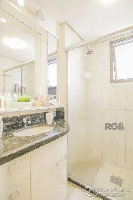 Imagem Cobertura à venda com 1 quarto 102 m² Mobiliado Alto Padrão Rua Dario Pederneiras, Petrópolis, Porto Alegre