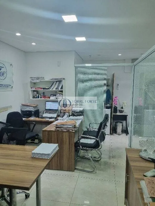 Foto do imóvel Ótima sala comercial com 40 m², 1 banheiro, 1 vaga de garagem, em Rua Doutor César