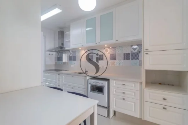 Imagem Apartamento à venda em Perdizes, São Paulo-SP: 3 quartos, 3 suítes, 2 salas, 4 banheiros, 4 vagas, 158m² de área.