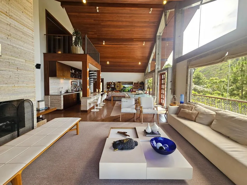 Imagem Casa em Condomínio para Venda em Teresópolis / RJ no bairro Green Valley