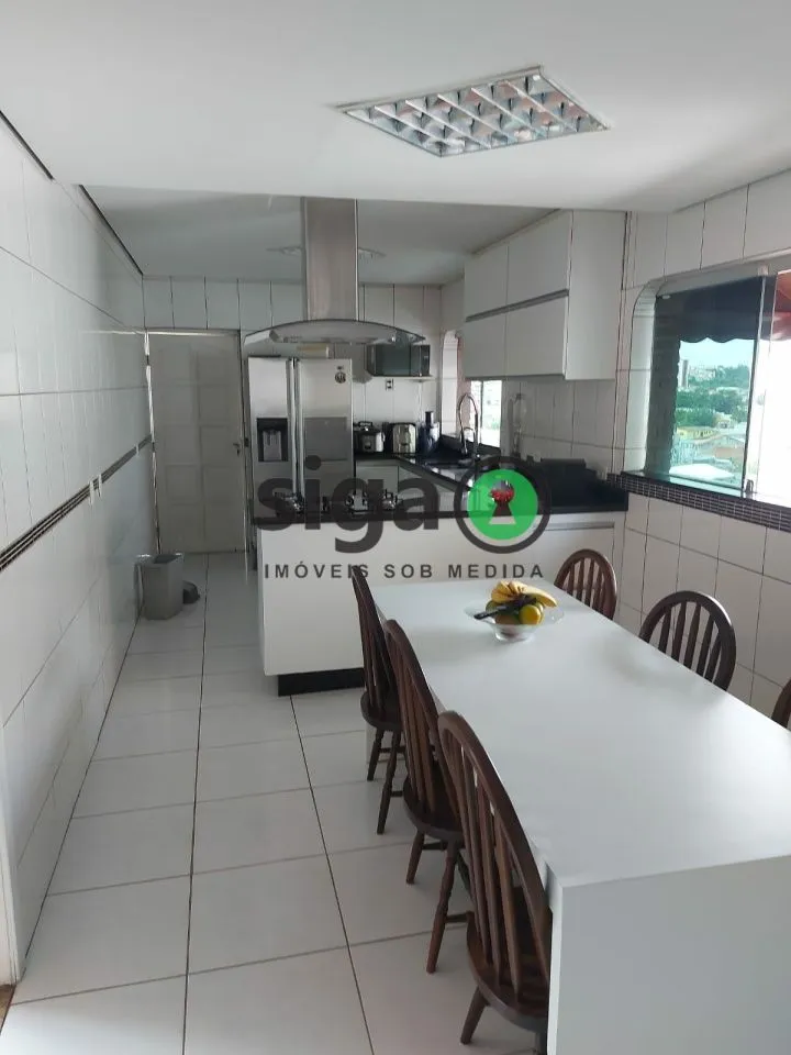 Imagem Sobrado á Venda em Santana - 470m². 6 quartos, 4 vagas, 4 salas !