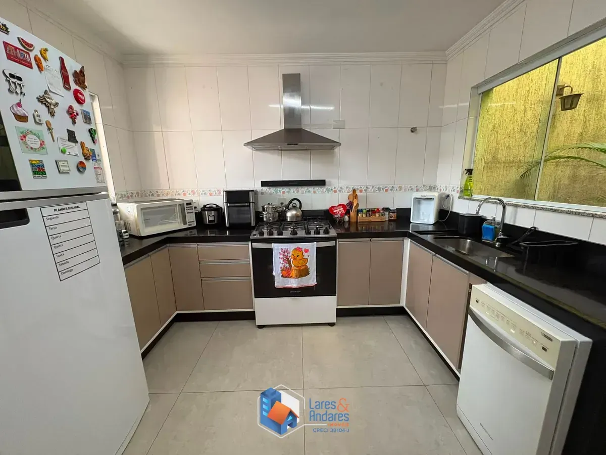 Foto do imóvel Sobrado para venda em Vila Constança com 3 quartos, sendo 3 suítes, 123m² em Rua Silvestre Lacroix