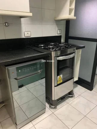 Imagem Apartamento para locação no Itaim Bibi com 3 quartos sendo 1 suíte, 2 banheiros.