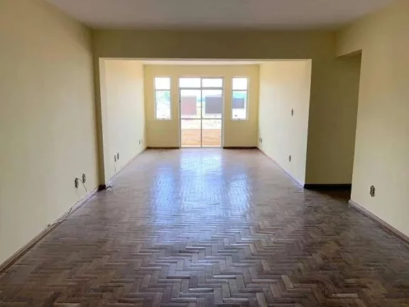 Imagem Amplo Espaço Familiar: Cobertura de 3 Dormitórios com Terraço e 4 Vagas de Garagem