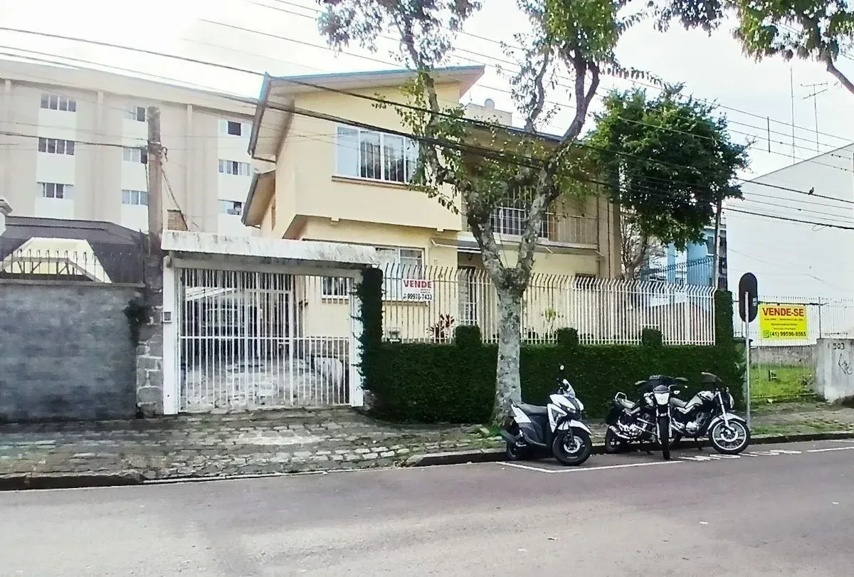 Foto do imóvel Casa com 4 Quartos à Venda, 276 m² em Rua Euzébio da Motta, 493 - Juvevê, Curitiba - PR