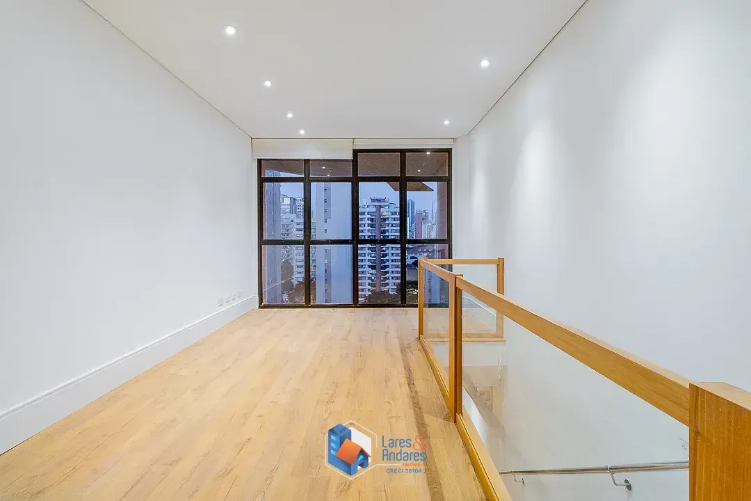 Imagem Duplex para venda em Pinheiros com 2 quartos, sendo 2 suítes, 132m²