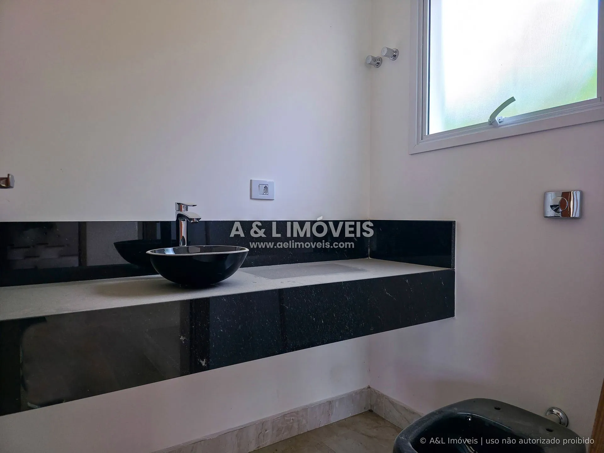 Imagem Casa com 5 dorms em Campos do Jordão e suíte com vista para Pedra do Baú