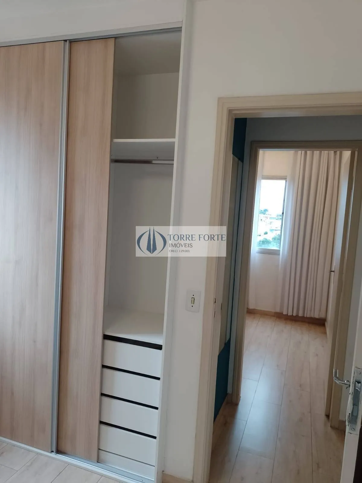 Imagem Lindo Apartamento com 3 dormitorios 1 vaga na Vila Ema.