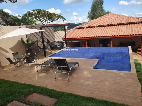 Imagem Chácara à Venda – 2.500 m2 | 250 m2 Construídos | Próximo ao Bairro Zanetti