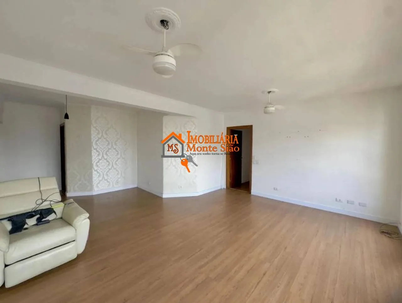 Imagem Apartamento com 3 dormitórios para alugar, 140 m² por R$ 3.100,00/mês - Jardim Gopoúva - Guarulhos/SP