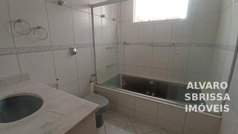 Imagem Excelente Casa térrea -com 3 dormitórios proximó ao centro de Itu