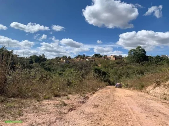 Imagem OPORTUNIDADE!!!
* EXCELENTE CHÃCARA 
*COM ÃREA DE 3.937 MÂ²
*POSSUI LUZ E MINA
*ÃTIMA LOCALIZAÃÃ...