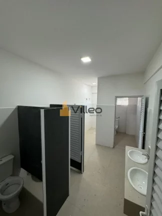 Imagem Oportunidade única para o seu negócio! Este galpão com área privativa de 747,5 m² está localiz...