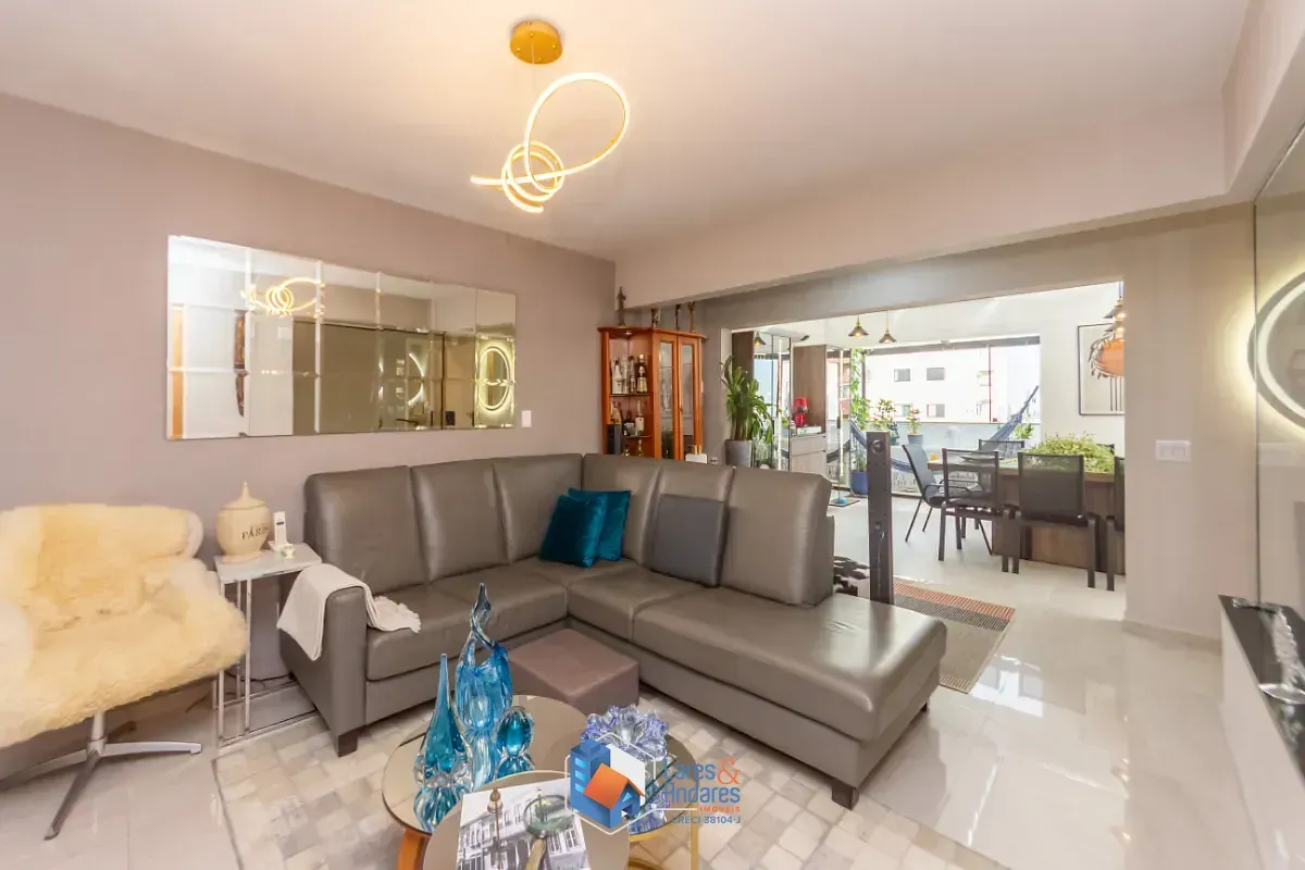 Imagem Cobertura para venda em Vila Gumercindo com 4 quartos, sendo 1 suíte, 180m²