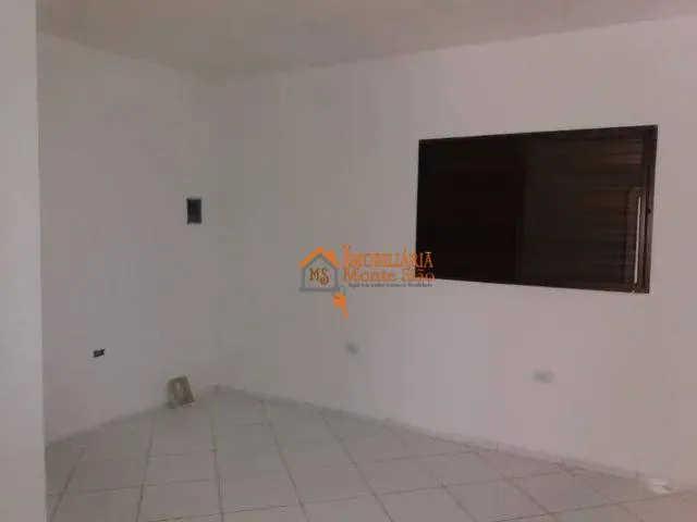 Imagem Casa com 3 dormitórios à venda, 220 m² por R$ 420.000,00 - Jardim Silvestre - Guarulhos/SP