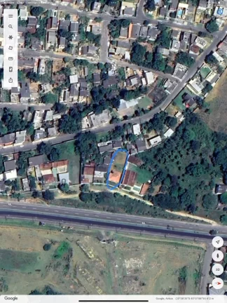 Imagem Casa linear composta de 2 quartos sendo uma suíte sala ampla 3 vagas de garagem em bairro residencial a 5 minutos do centro de Guarapari