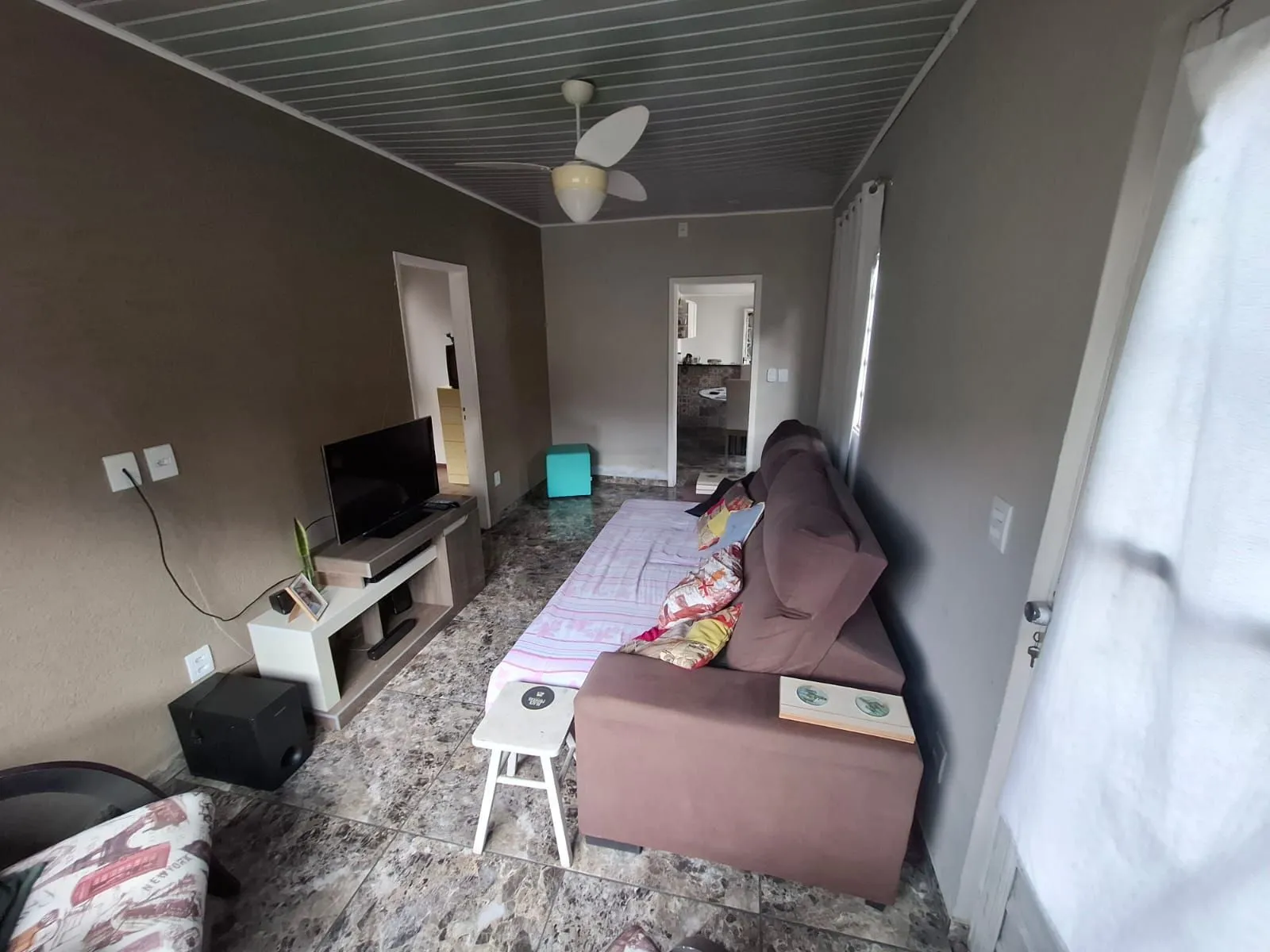 Imagem Vendo terreno no bairro Campo Novo, Zona Sul de Porto Alegre