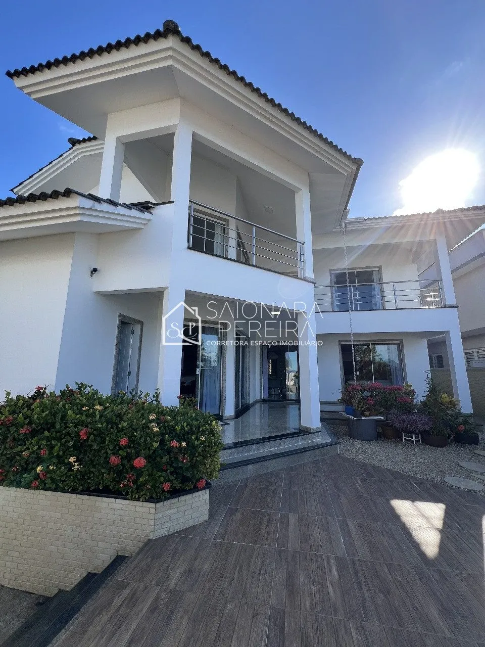 Imagem Casa Espetacular na Beira-Mar - Ponta de Baixo, São José/SC