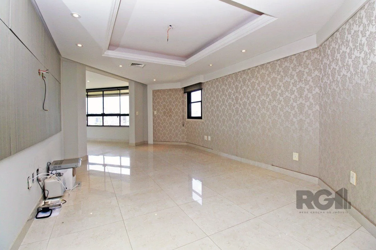 Imagem Apartamento com 4 suítes localizado no bairro Moinhos De Vento em Porto Alegre/RS.