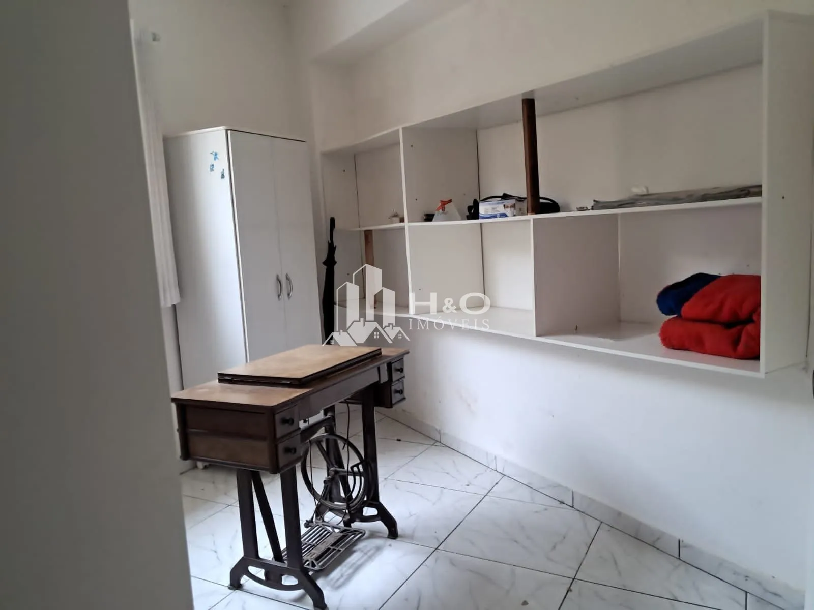 Imagem Oportunidade, Casa Térrea Ampla na Mooca com Churrasqueira, Closet e Quintal - Conforto e Versatilidade para Sua Família