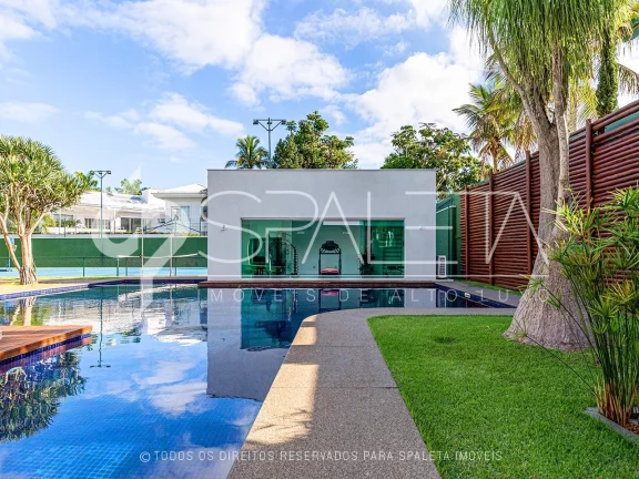 Imagem Mansão contemporânea com heliponto particular à venda no condomínio Jardim Acapulco no Guarujá