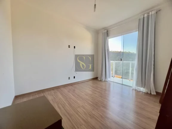 Imagem Casa para Venda em Teresópolis, Albuquerque, 4 dormitórios, 1 suíte, 3 banheiros, 2 vagas