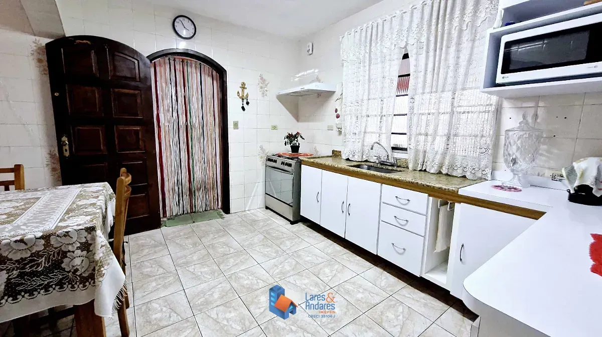 Imagem Sobrado para venda em Vila Barbosa com 3 quartos, sendo 1 suíte, 226m²