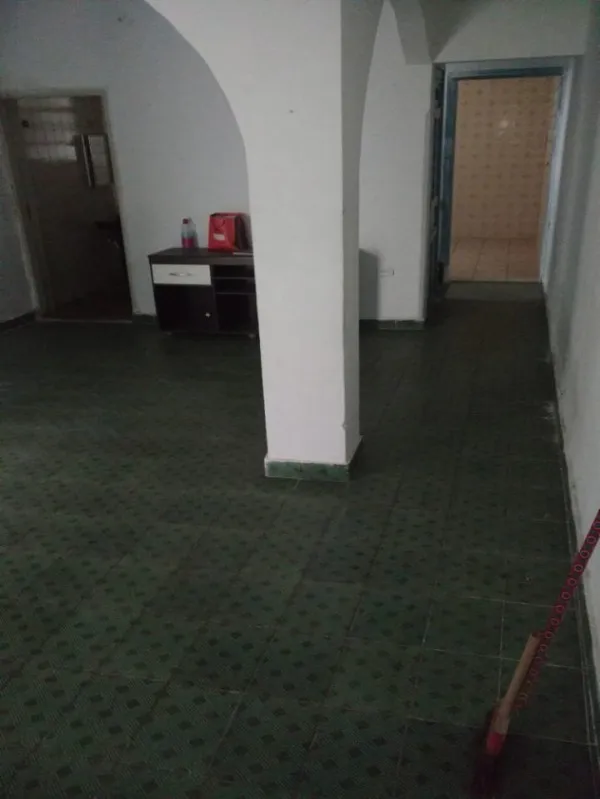 Imagem Sobrado à venda em São Caetano do Sul-SP, bairro Cerâmica: 2 quartos, 1 banheiro, 1 vaga e 160m². Aproveite!