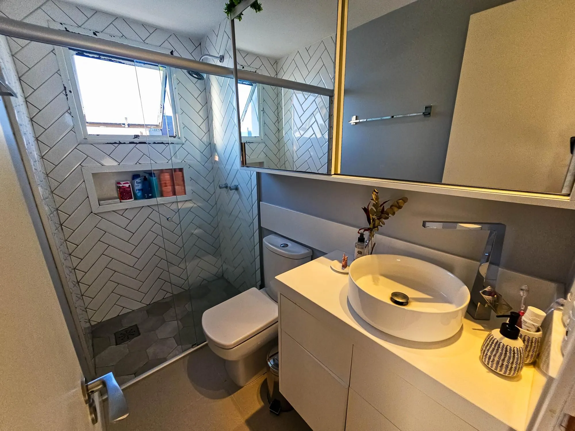 Imagem Apartamento Impecável no Petrópolis - 2 D (1 Suíte)