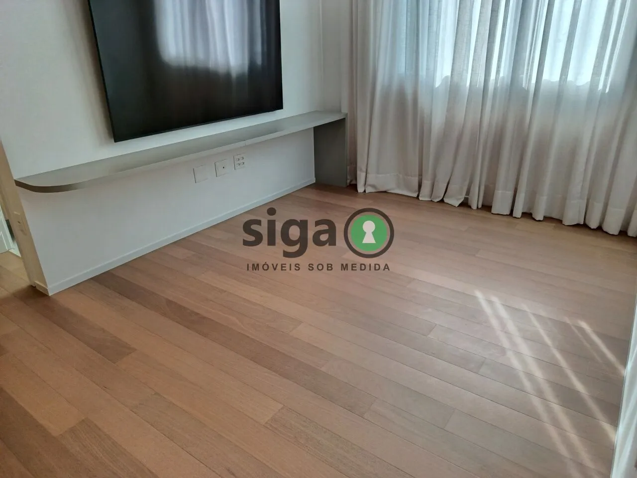 Imagem Apartamento de Alto Padrão à Venda no Itaim Bibi, Rua Macurapé, 43, 135 m², 2 Suítes, 2 Vagas