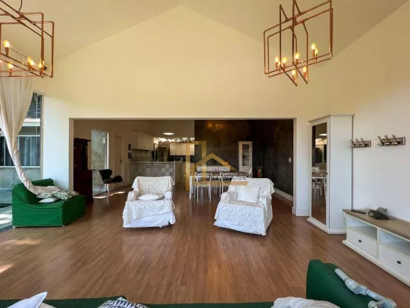 Imagem Casa Linear com 3 quartos com terreno plano e lazer privativo.