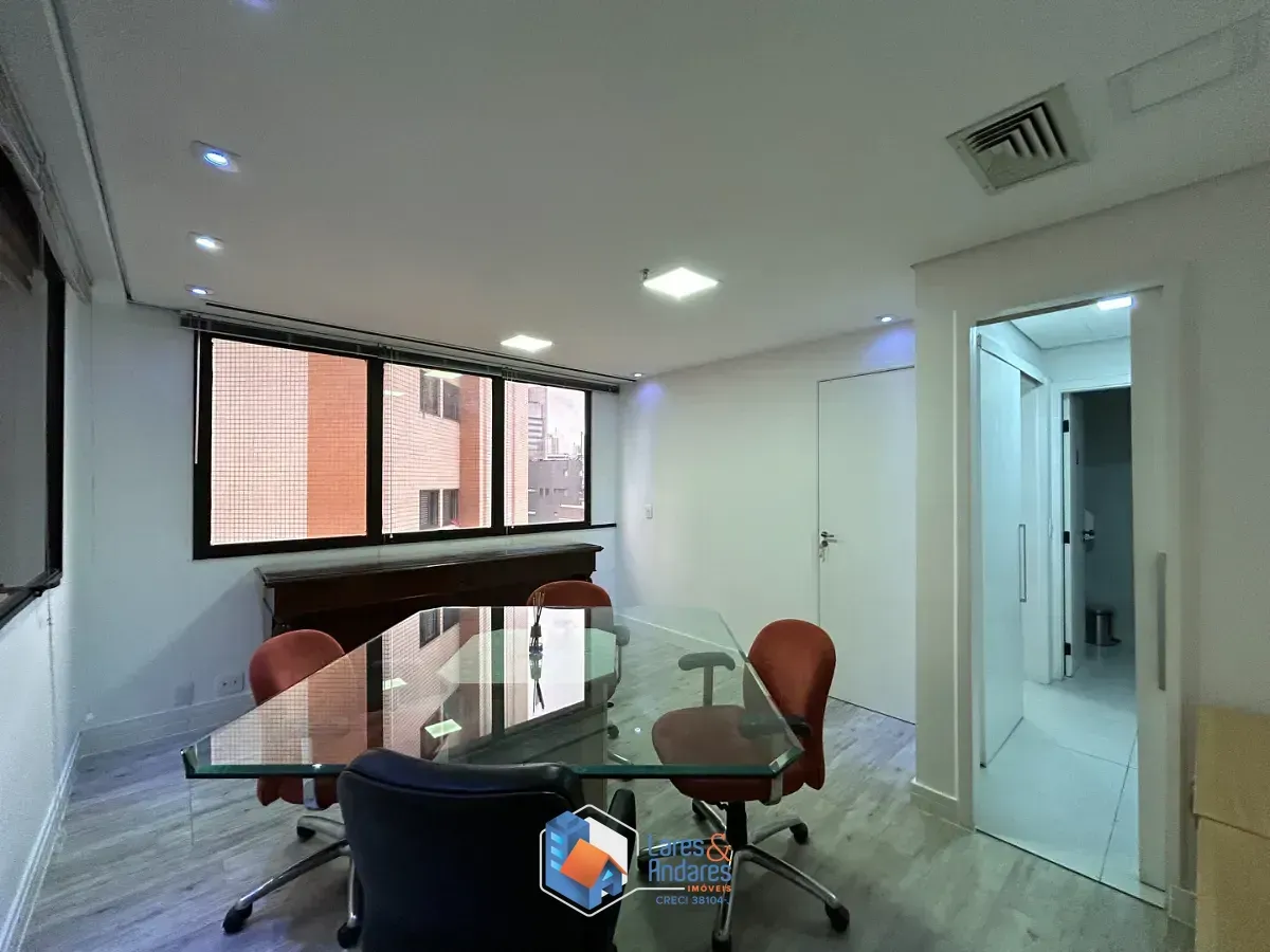 Imagem Conjunto comercial para venda em Vila Olímpia, 64m²