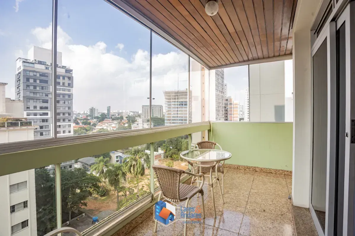 Foto do imóvel Apartamento para venda em Campo Belo com 4 quartos, sendo 3 suítes, 220m² em Rua Pascal