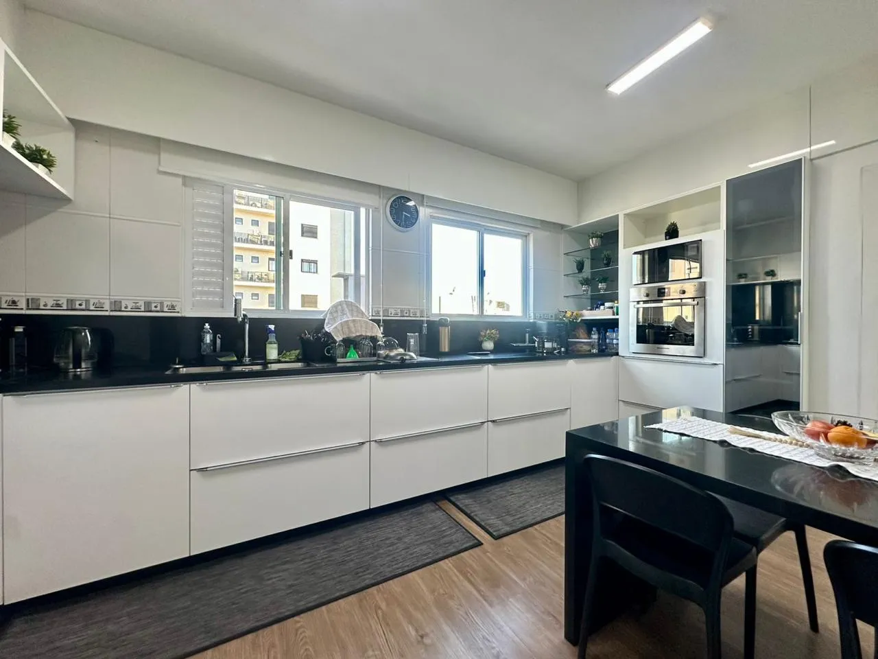 Imagem Apartamento à venda com 415m2 por R$ 5.050.000,00