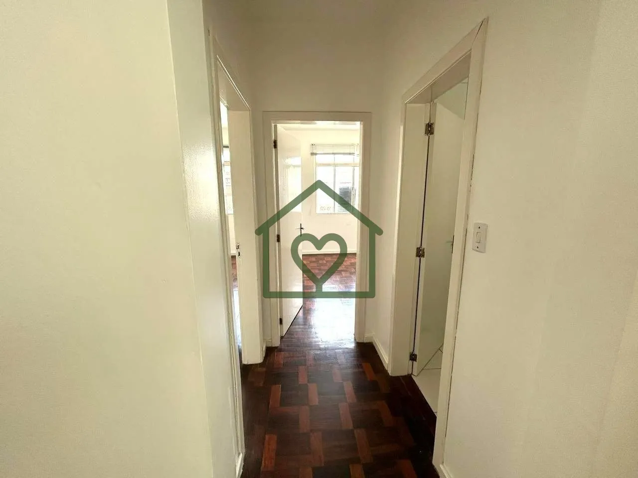 Imagem Ótimo apartamento de 2 dormitórios.
Em excelente localização, fica próximo a Orla do Guaíba, c...