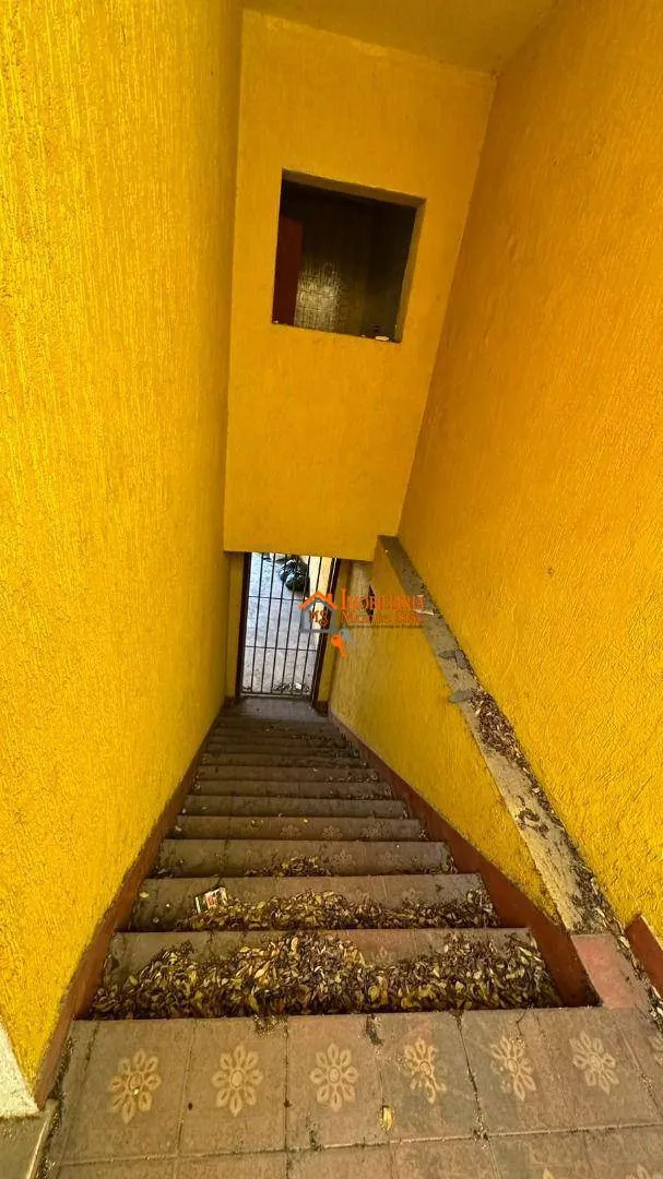 Imagem Casa com 3 dormitórios à venda, 250 m² por R$ 870.000,00 - Jardim Santa Mena - Guarulhos/SP
