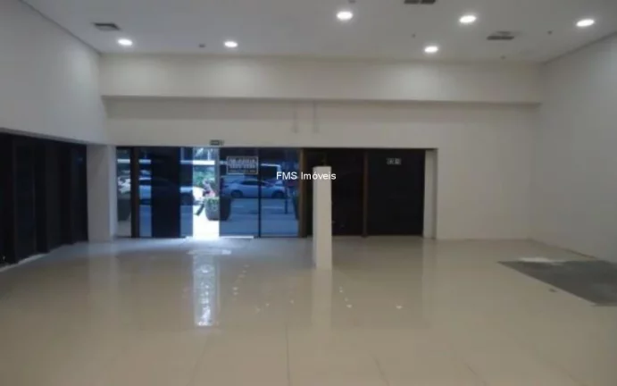Imagem Loja para Locação no Jardim Paulistano, São Paulo-SP: 598m², 14 Vagas de Garagem!