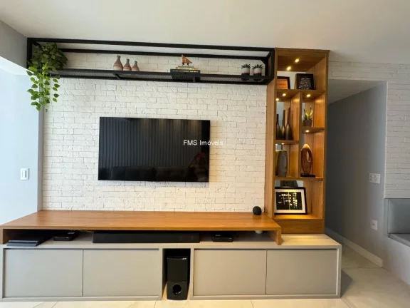 Imagem Apartamento à venda 2 quartos sendo 1 suíte e 1 vaga em Moema de 71m²