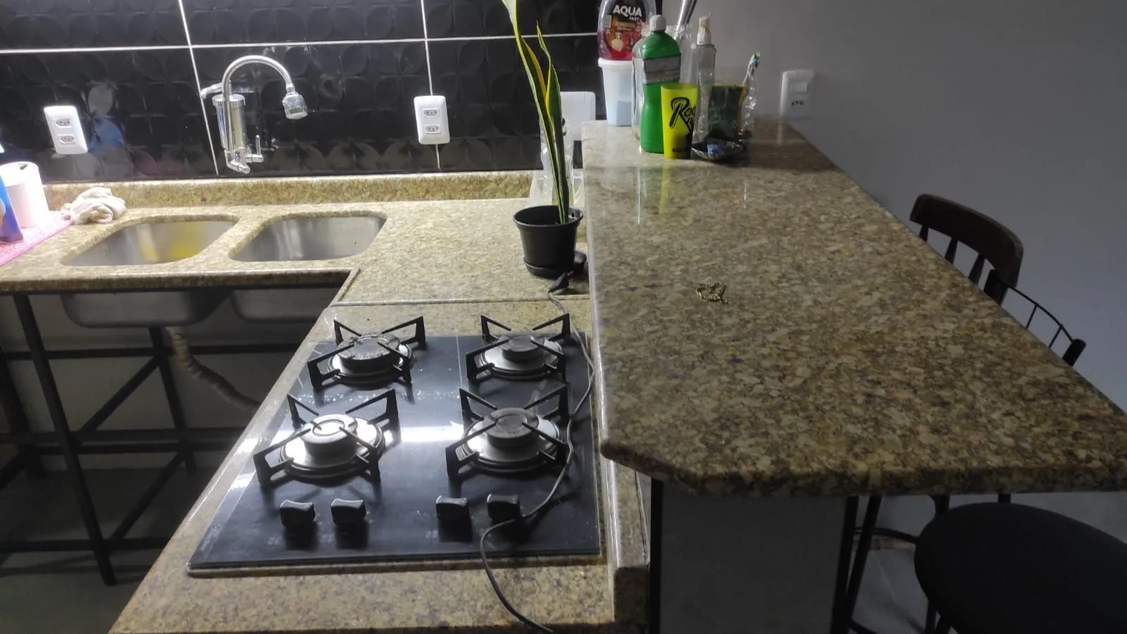 Imagem Casa 2 dorm/ semi mobilhada/venda ou locação/ Bairro Central Park/ Canoas