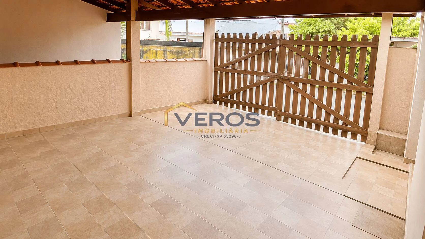 Imagem Casa térrea barata e bem localizada para venda em Caraguatatuba