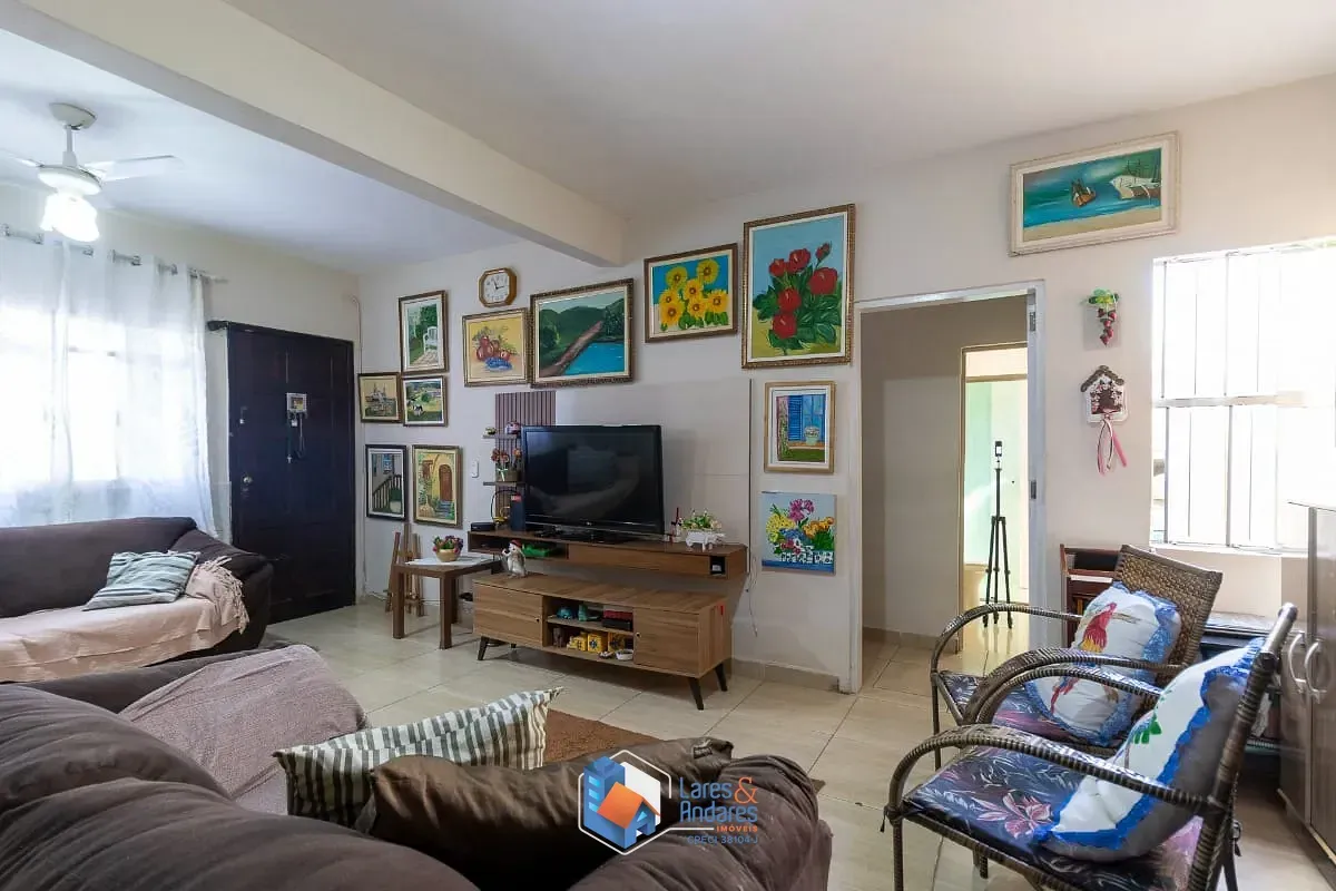 Imagem Sobrado para venda em Jardim São Carlos (Zona Leste) com 4 quartos, sendo 1 suíte, 400m²