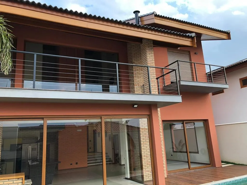 Imagem LINDA CASA CONDOMÍNIO CASTANHEIRA!! 370M²