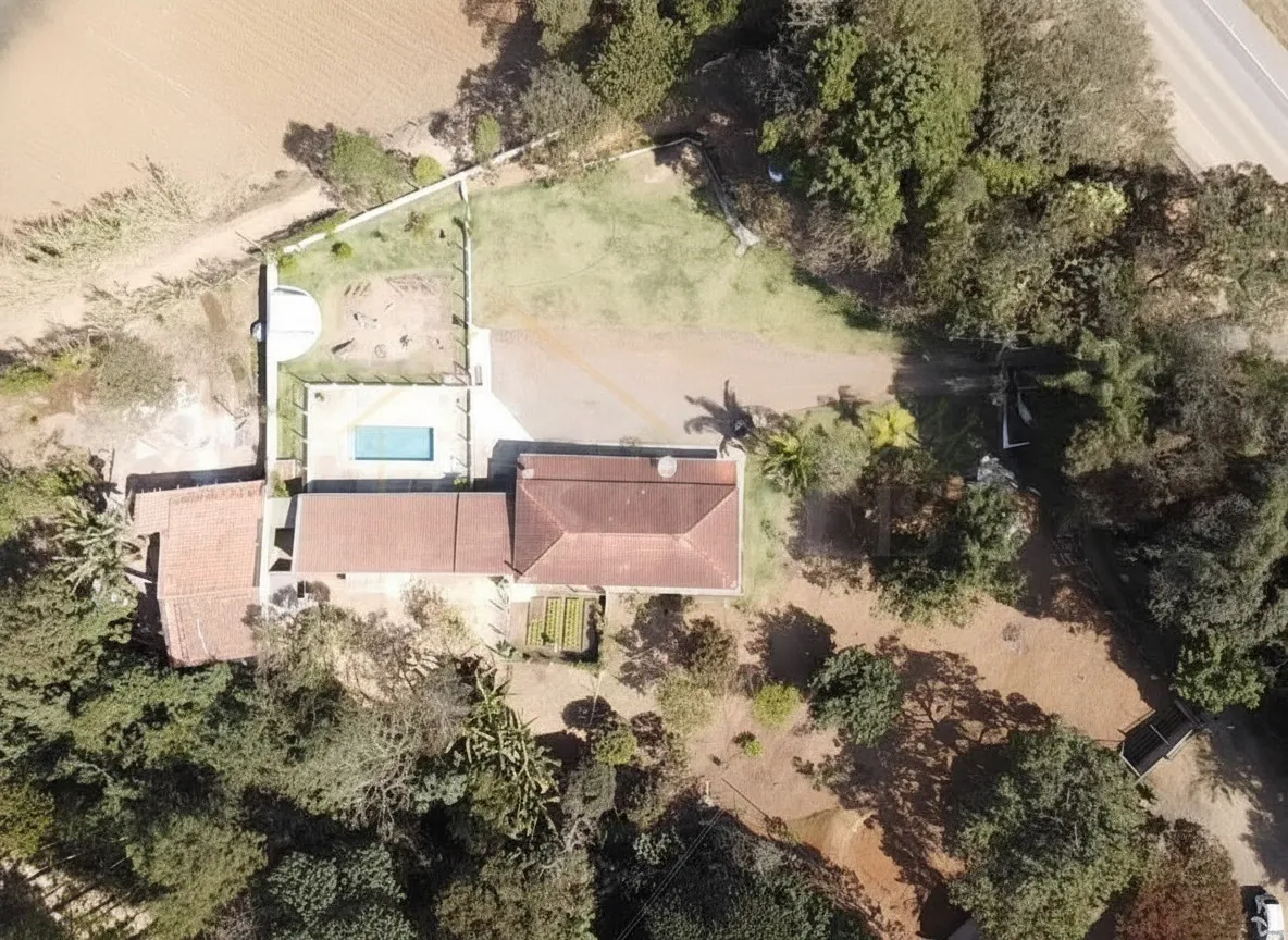Imagem Chácara 150 m² à venda em Laranjeiras de Caldas, Caldas