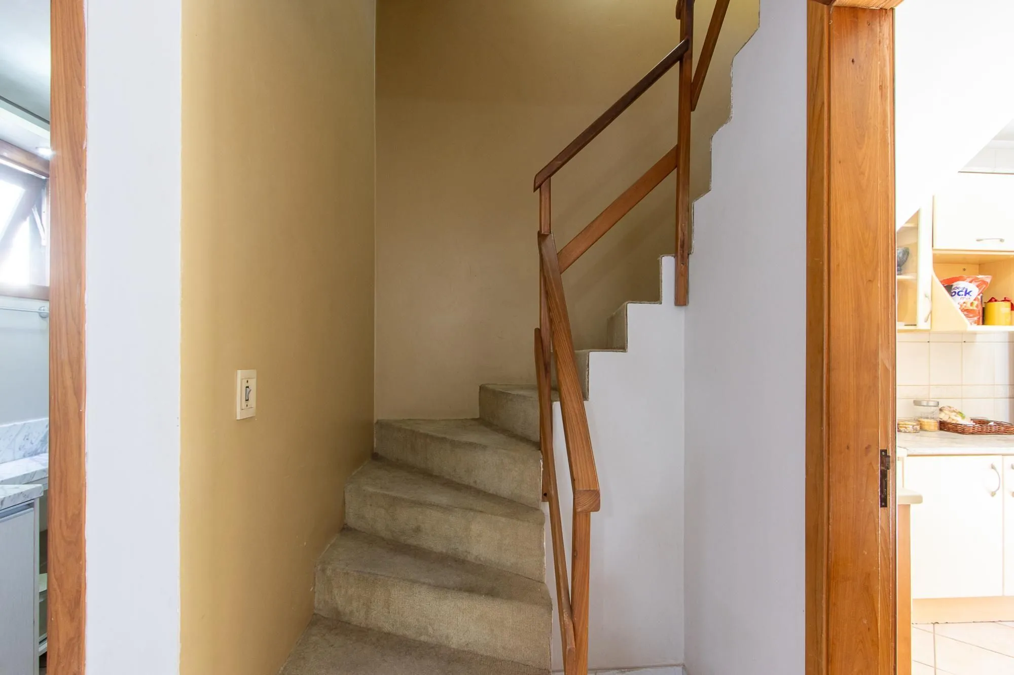 Imagem Casa em condomínio fechado, 104m² privativos, 2 quartos, 1 vaga, bairro Camaquã