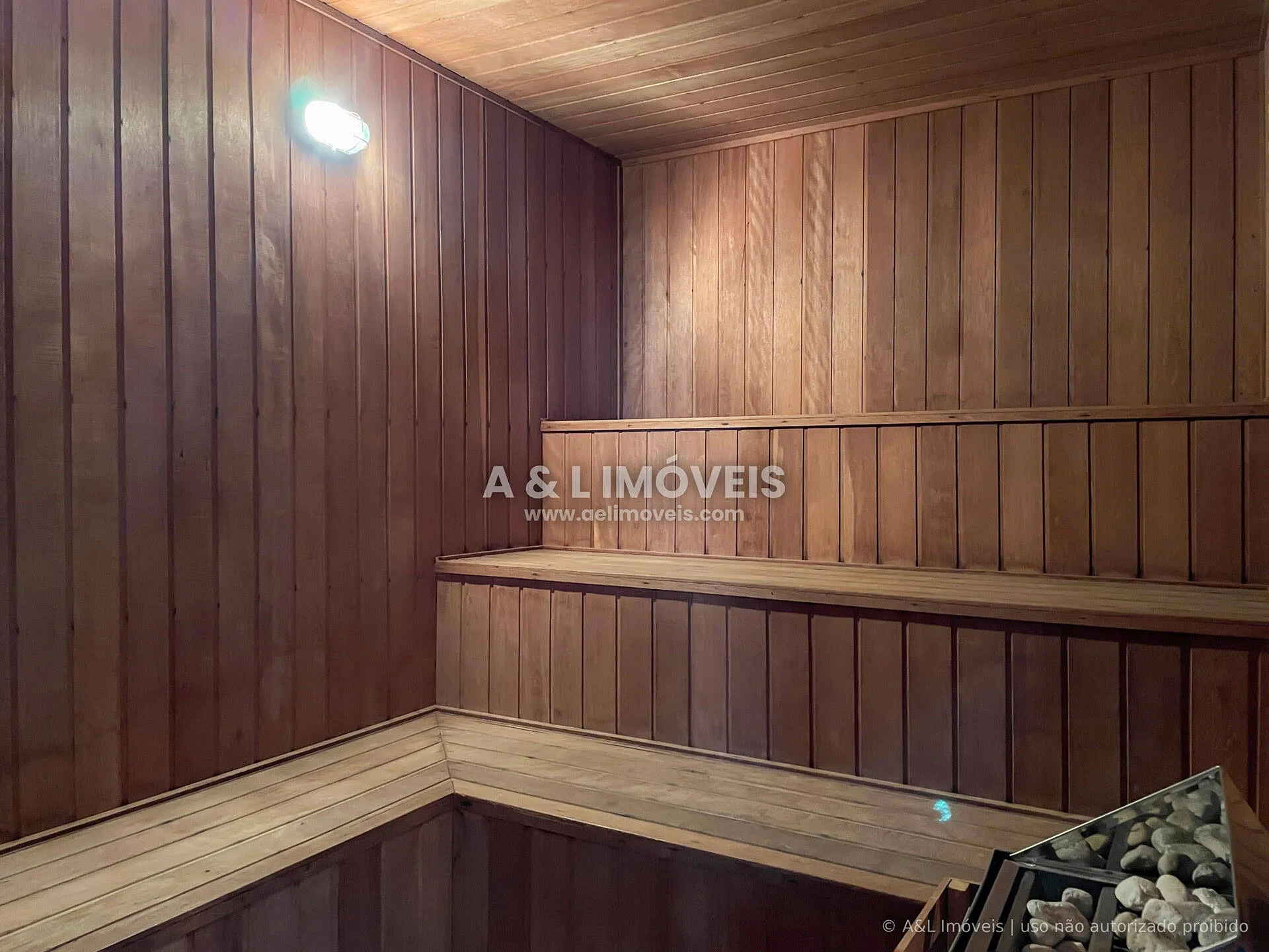 Imagem SAIU DE VENDA | Cobertura Triplex | Capivari | 331 m² | 5 Suítes | Lareira