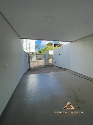 Imagem Casa com piscina no bairro das Fontes - Cód. 797