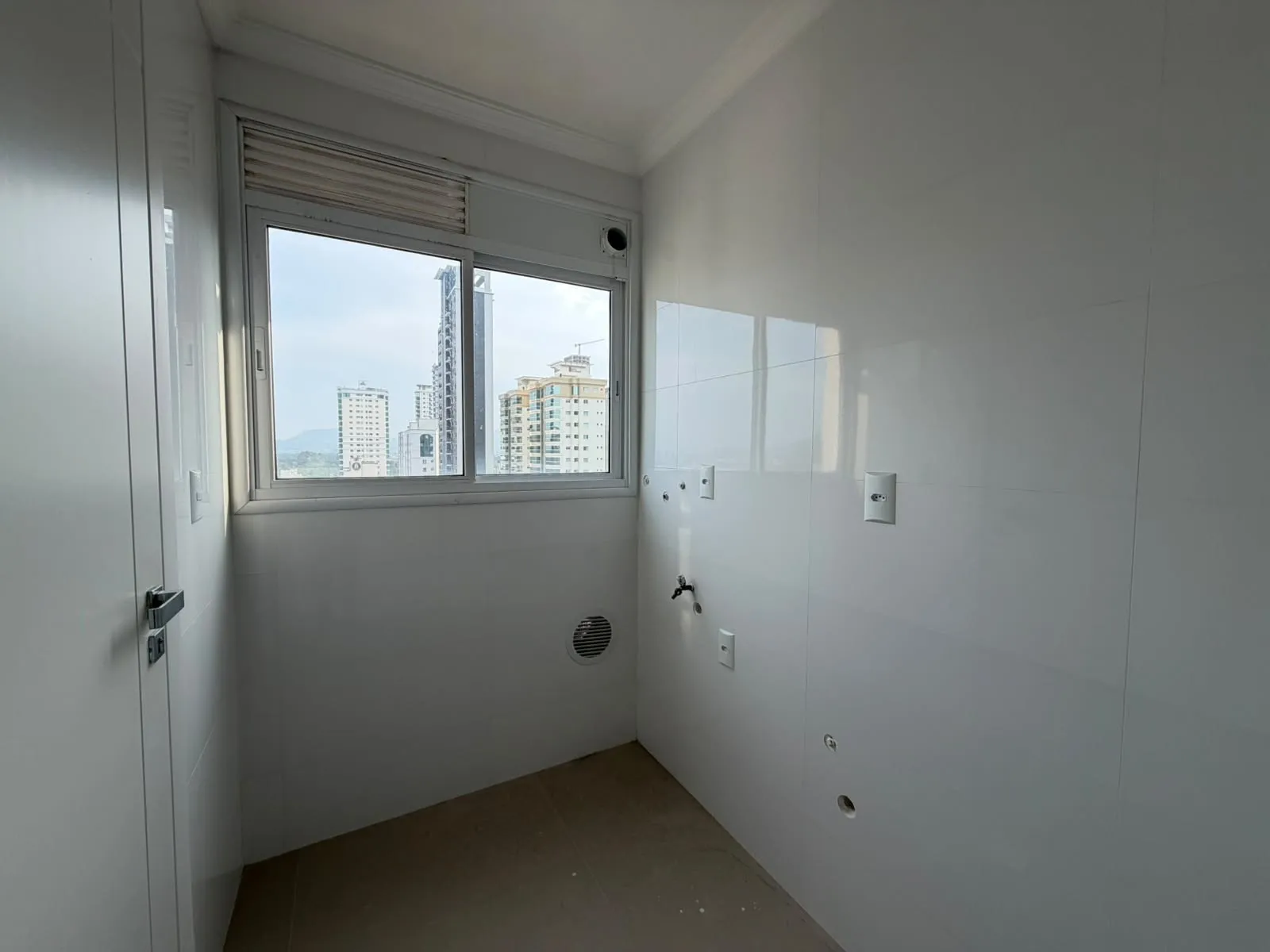 Imagem Apartamento à venda com 124.8m2 por R$ 2.300.000,00