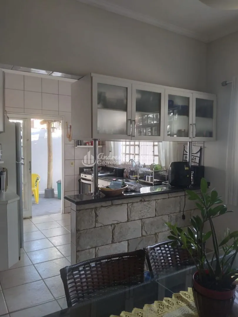 Imagem Casa com 3 dormitórios à venda, 117 m² por R$ 570.000,00 - Jardim Estrela - São José do Rio Preto/SP