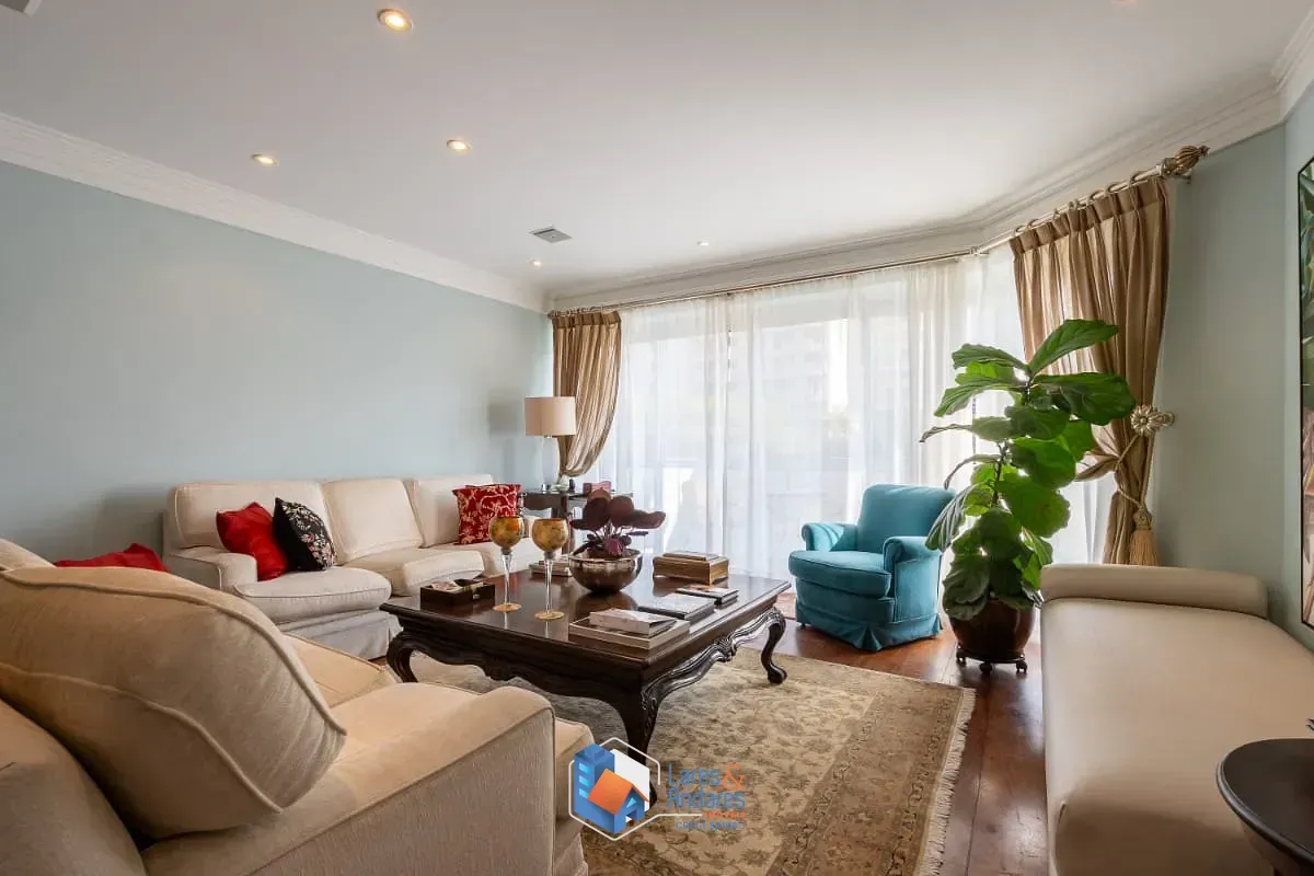 Imagem Duplex para venda em Indianópolis com 5 quartos, sendo 3 suítes, 288m²