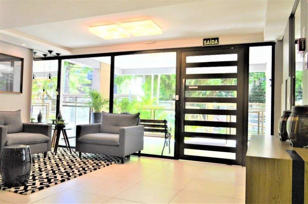Imagem Excelente apartamento 2 dormitórios com duas suítes, lavabo e 2 vagaS coberta próximo Av. Goethe